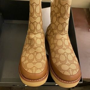 Coach bootie, khaki, 6.5